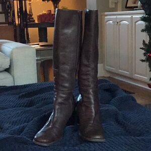 Nine West brown leather, square toe, block heel boot size 8